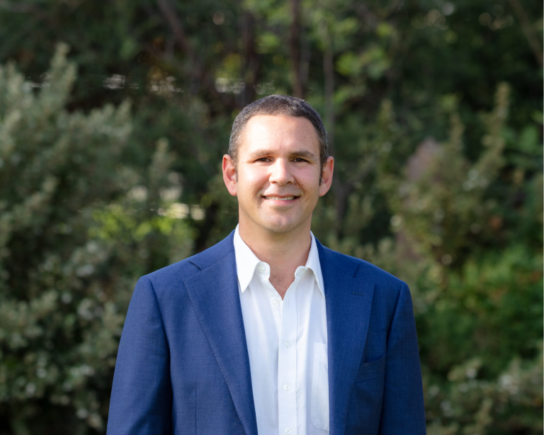 Untitled design 768x614